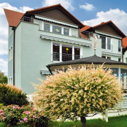 Seniorenheim Glashütten: Gartenanlage