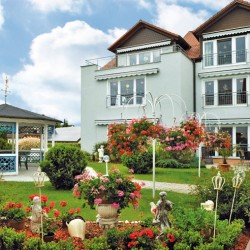 Seniorenheim Glashütten: Gartenanlage